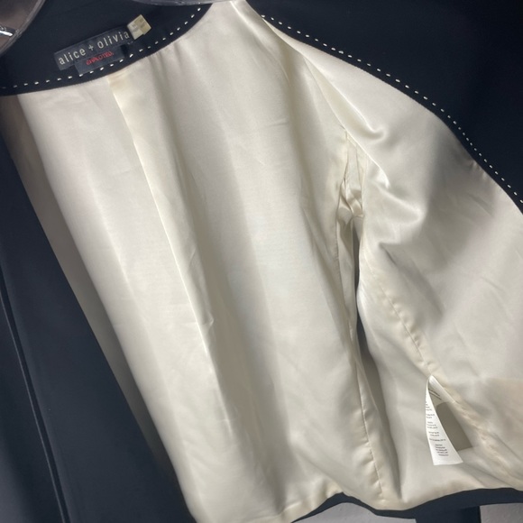 Alice + Olivia employed black open front long sleeve blazer with zippers - Picture 12 of 12